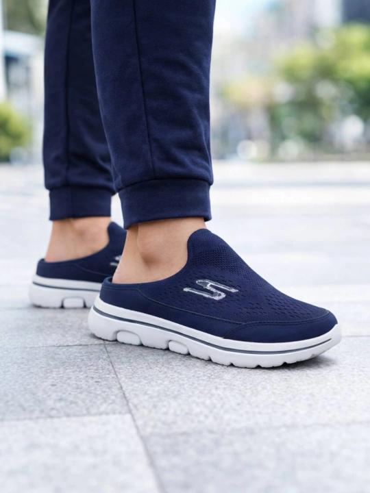 SKCHR. Go-Walk Slip-On Navy White