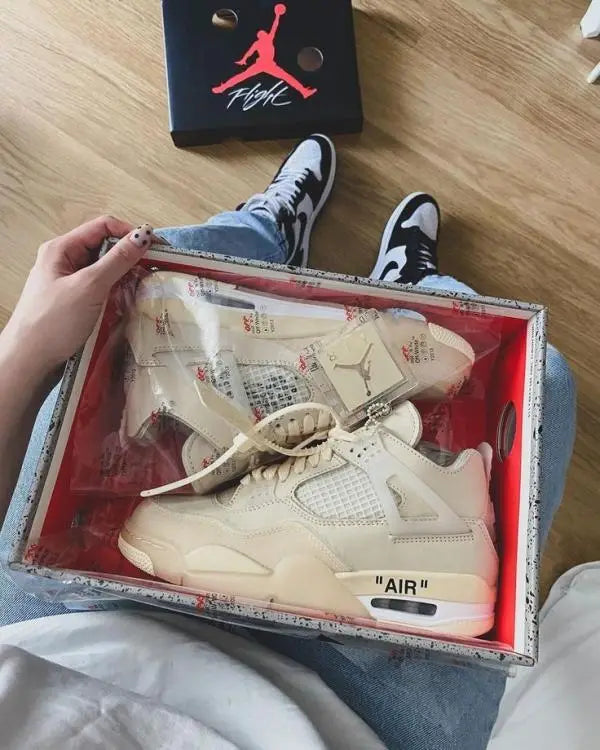 NK. Air Jordan Retro 4 Off White Sail