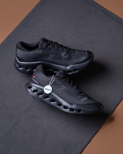 ON. Running Cloud Surfer Trail 2 Waterproof Black