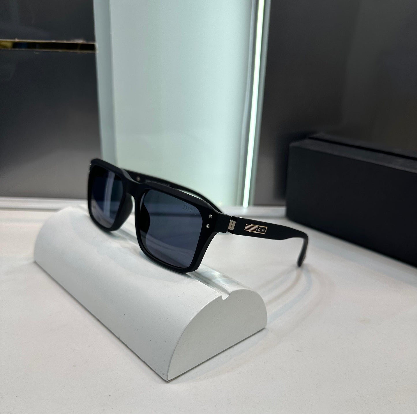 DIT_A All Black Matt Luxury Shades 8956