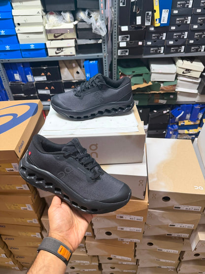 ON. Running Cloud Surfer Trail 2 Waterproof Black