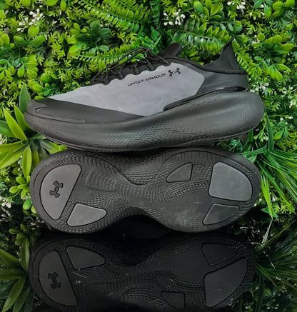 UNDARM. UA Nova Slispeed Black Anthracite