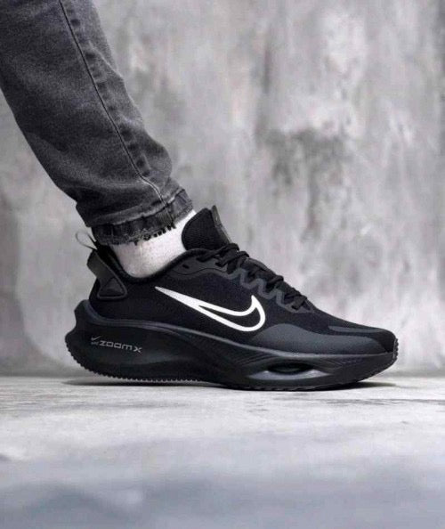 NK. Zoom X Smiley Pro 2.0 All Black