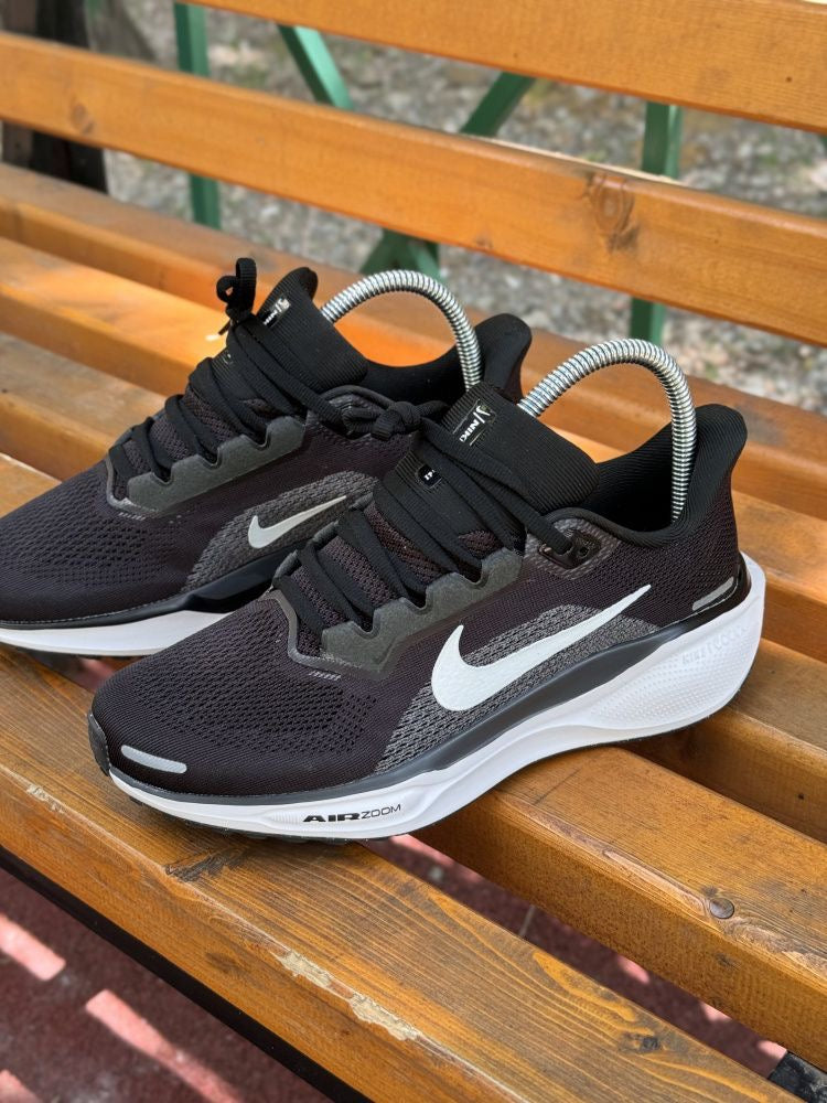 NK. Air Pegasus 41 Black White