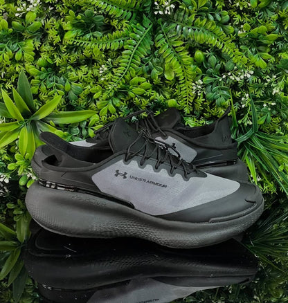 UNDARM. UA Nova Slispeed Black Anthracite
