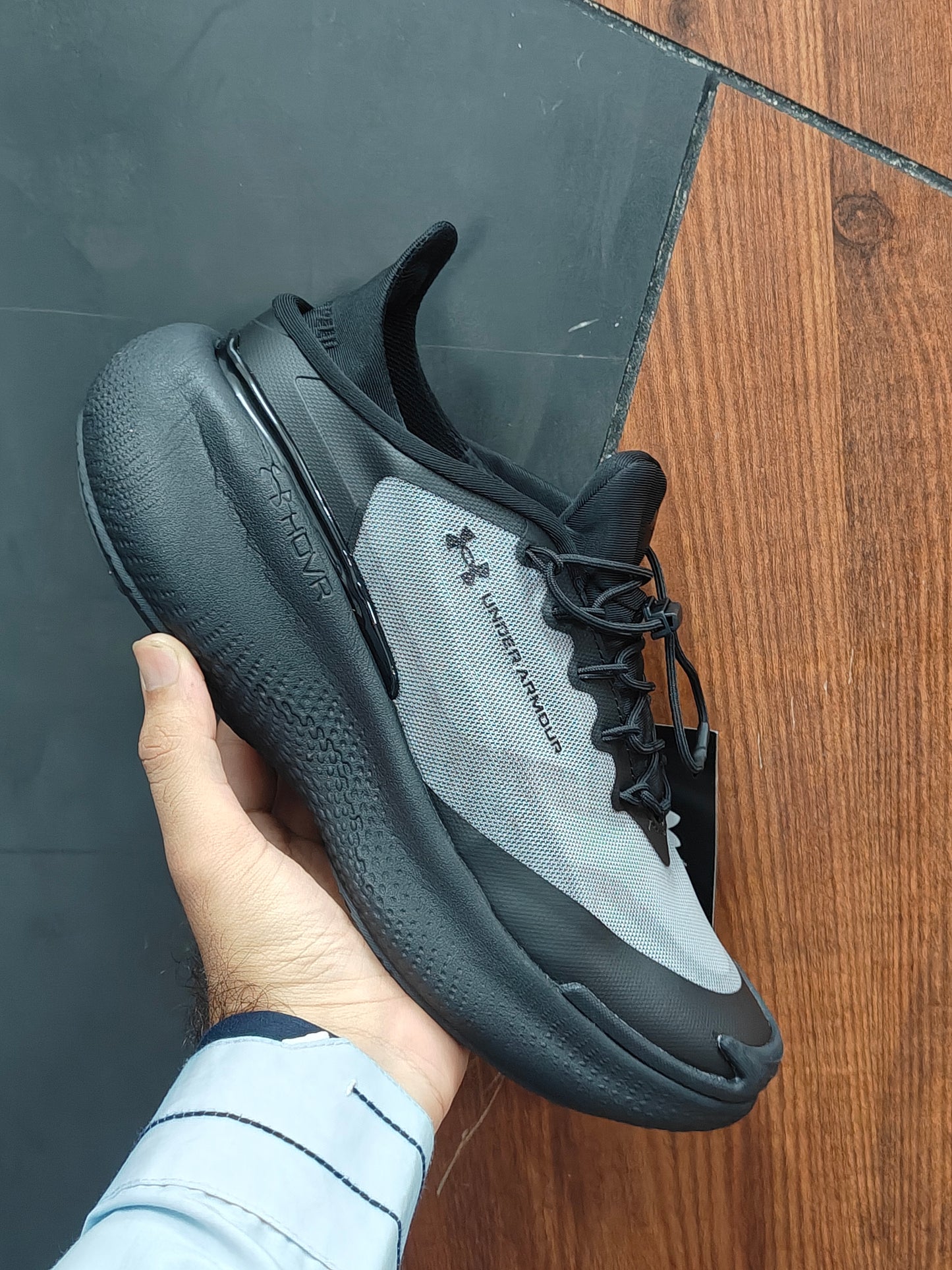 UNDARM. UA Nova Slispeed Black Anthracite