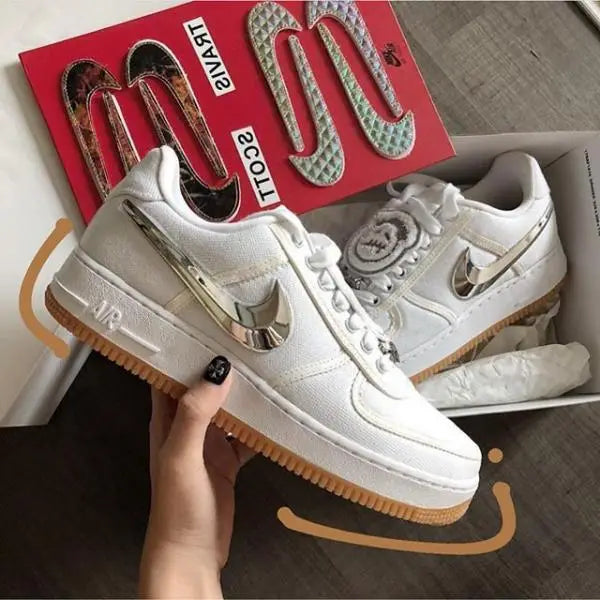 NK. Air Force 1 Low X Travis Scott Sail With Accessories