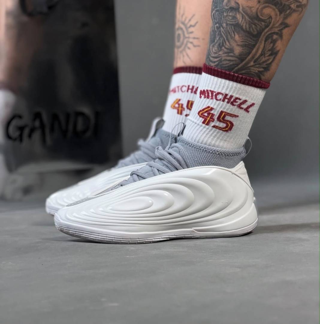 ADS. Harden Vol 10 White