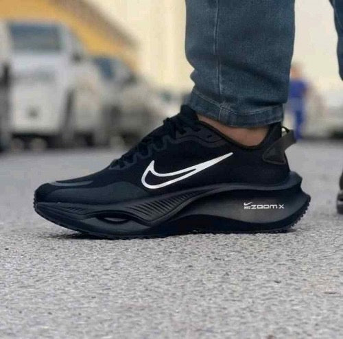 NK. Zoom X Smiley Pro 2.0 All Black