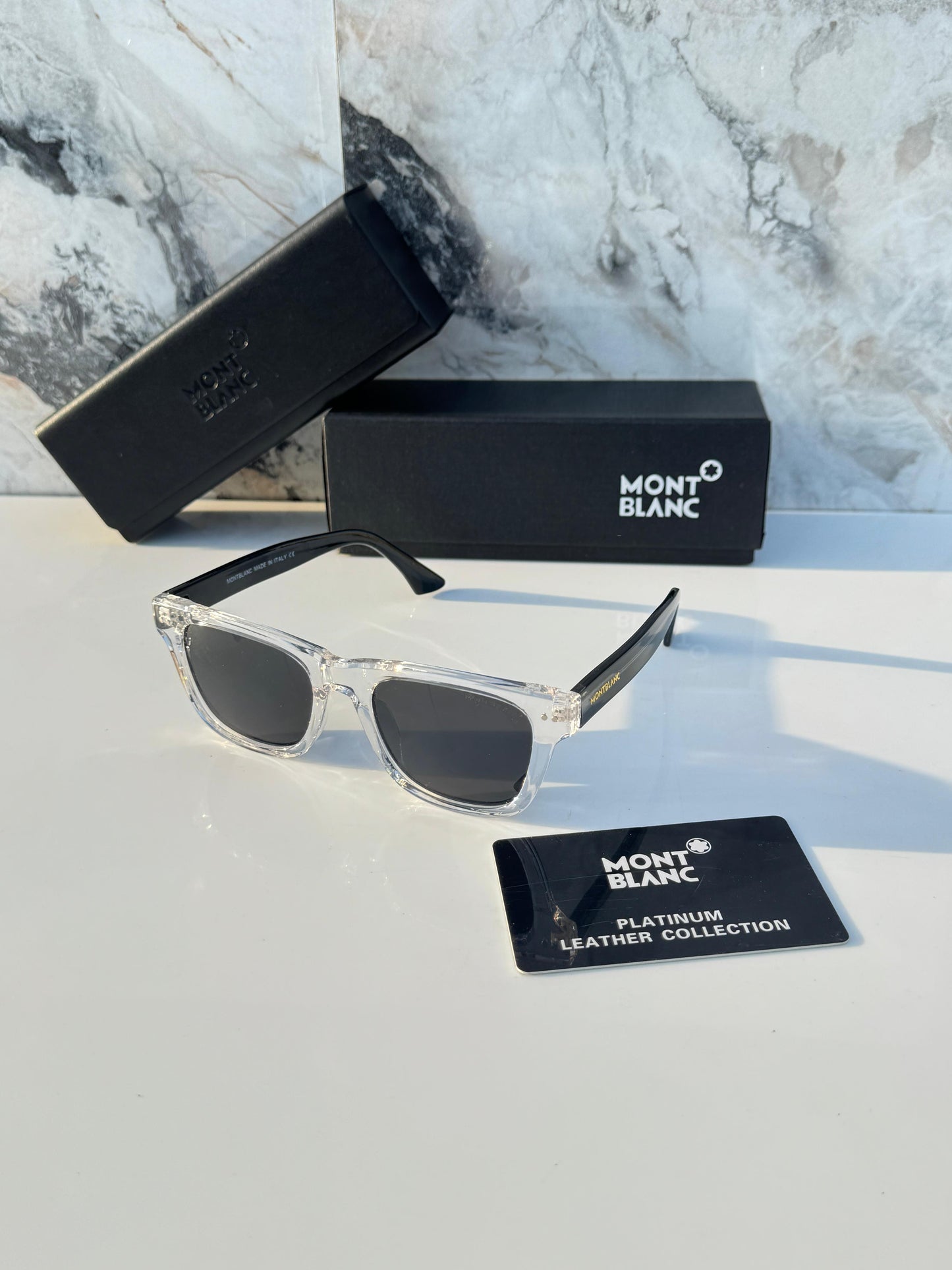 MB.254 Black / White Black
