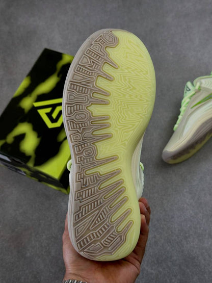 NK. Giannis Freak 7 Light Khaki