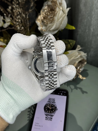 TUD. Black Bay Premium Watch