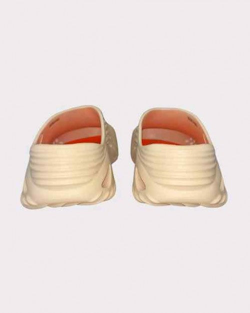Crocs Echo Wave Clogs Vanilla