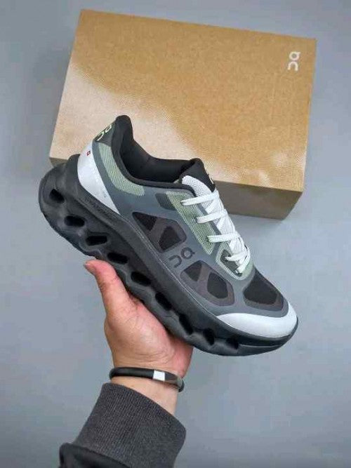 ON. Cloudtilt Remix Olive Grey