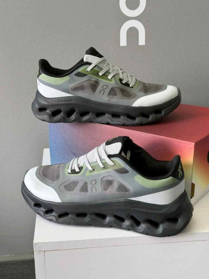 ON. Cloudtilt Remix Olive Grey