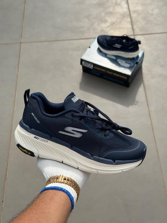 SKCHR. Max Cushion Premium 2.0 Blue White