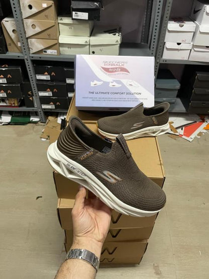 SKCHR. Slip In Glide Step By Brown White