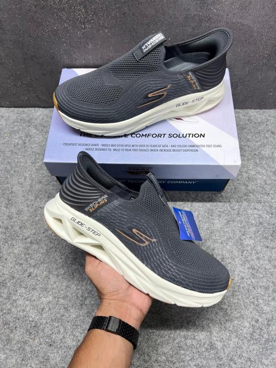 SKCHR. Slip In Glide Step Grey White