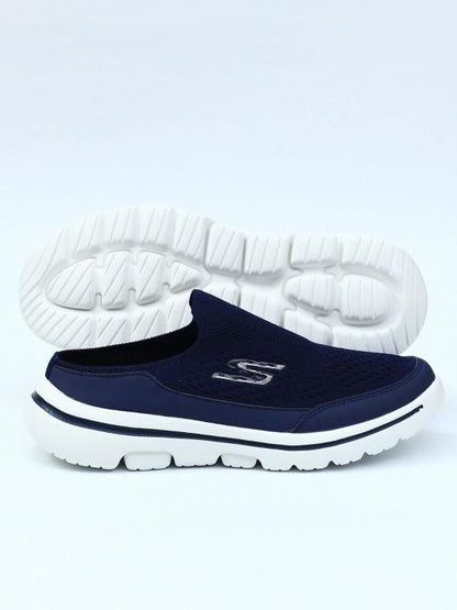 SKCHR. Go-Walk Slip-On Navy White