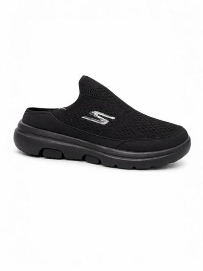 SKCHR. Go-Walk Slip-On Black