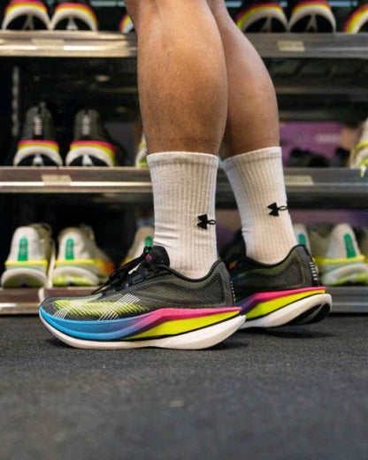 UNDARM. Velocity Elite 3 Running Shoe